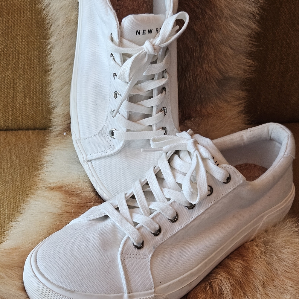 New Republic Brand - Men's White BOWERY Cotton Canvas Sneakers Size 10 NWOB